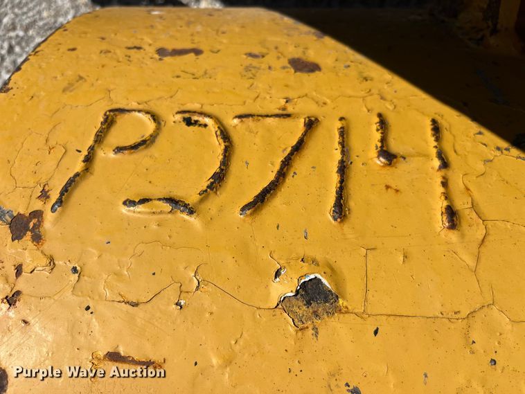 image for item EK8592 2012 International  7500 dump truck