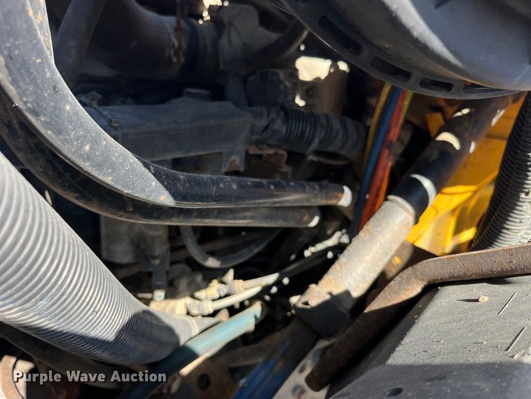 image for item EK8592 2012 International  7500 dump truck