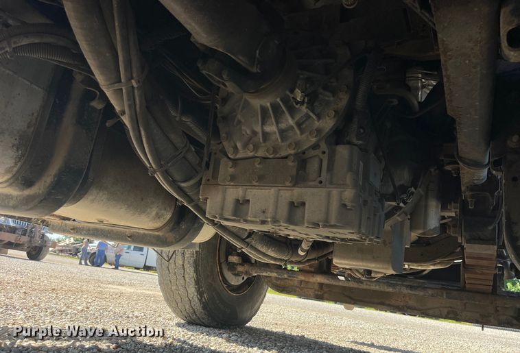 image for item EK8592 2012 International  7500 dump truck