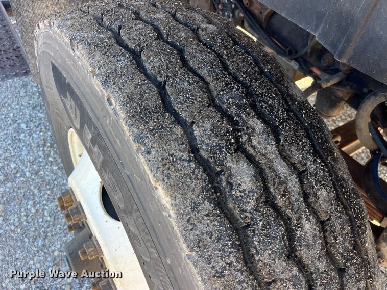 image for item EK8592 2012 International  7500 dump truck