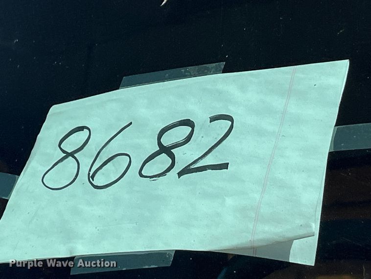 image for item EK8592 2012 International  7500 dump truck