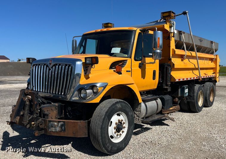 image for item EK8593 2010 International  7500 dump truck