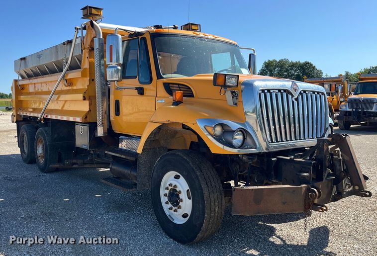 image for item EK8593 2010 International  7500 dump truck