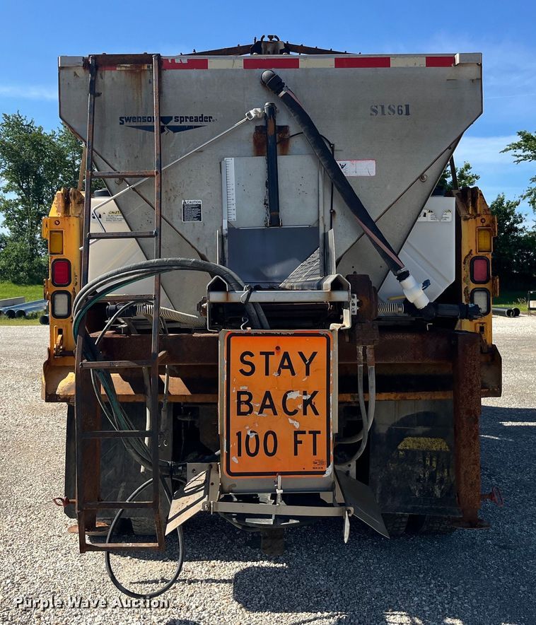 image for item EK8593 2010 International  7500 dump truck