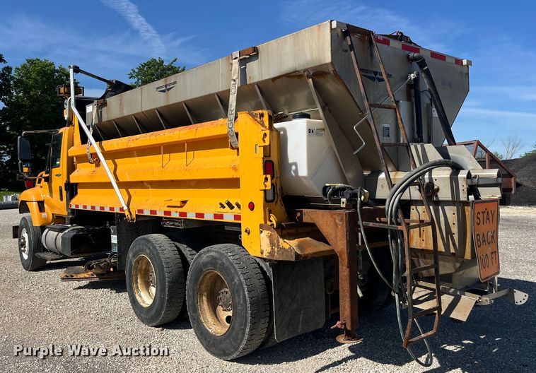 image for item EK8593 2010 International  7500 dump truck