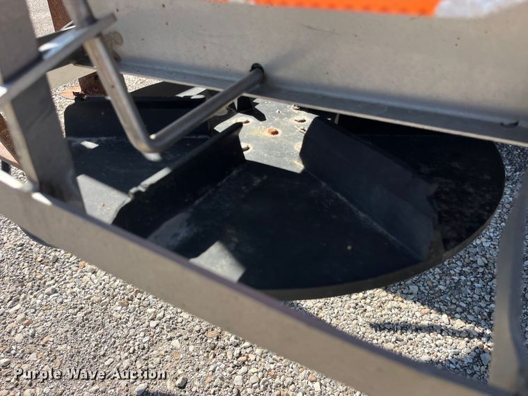 image for item EK8593 2010 International  7500 dump truck