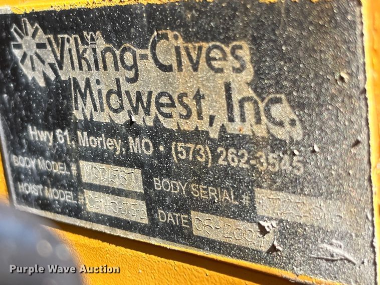 image for item EK8593 2010 International  7500 dump truck