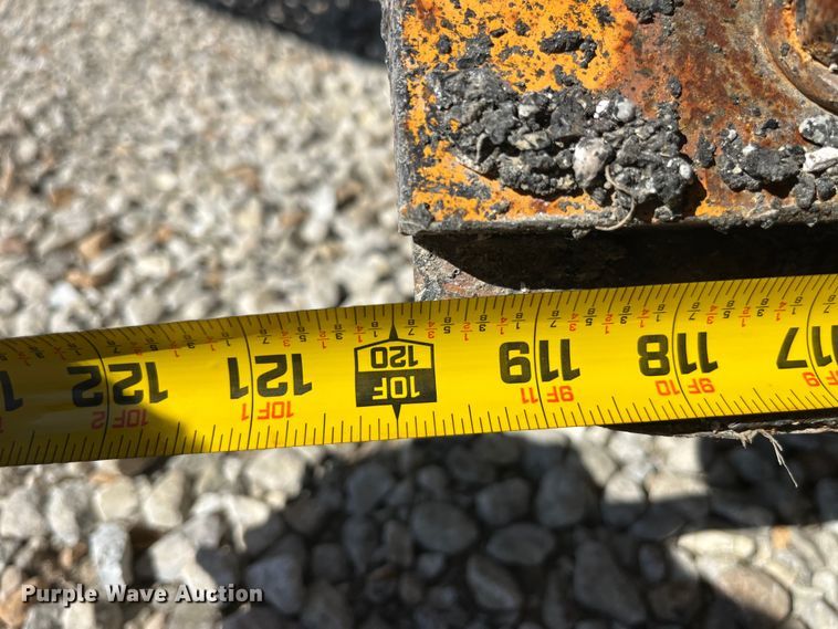 image for item EK8593 2010 International  7500 dump truck