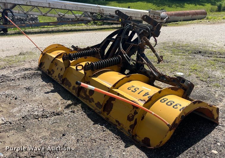 image for item EK8593 2010 International  7500 dump truck