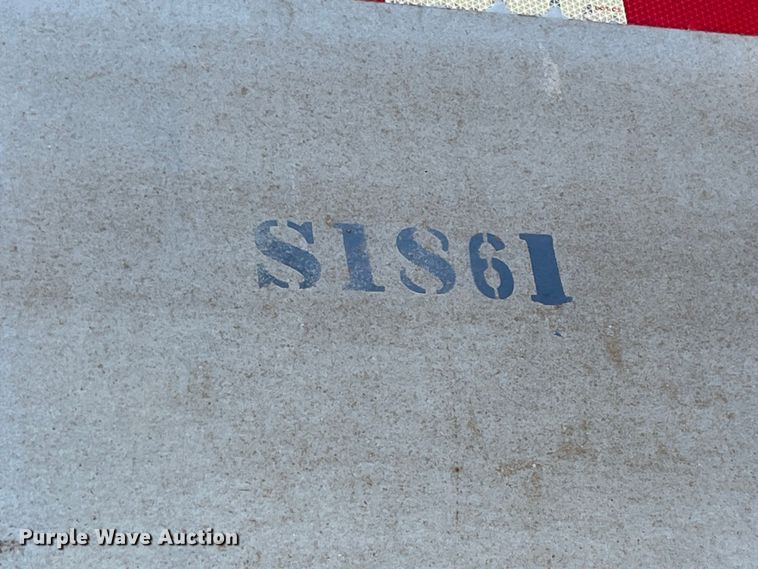 image for item EK8593 2010 International  7500 dump truck