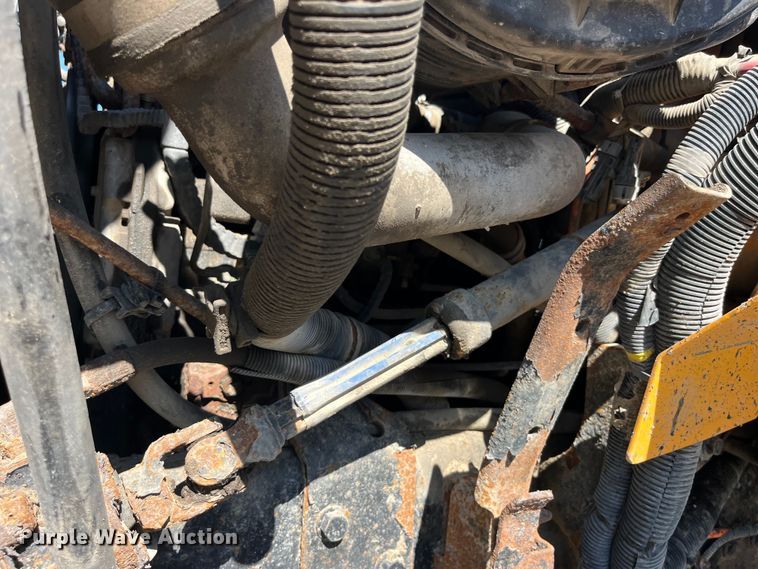 image for item EK8593 2010 International  7500 dump truck