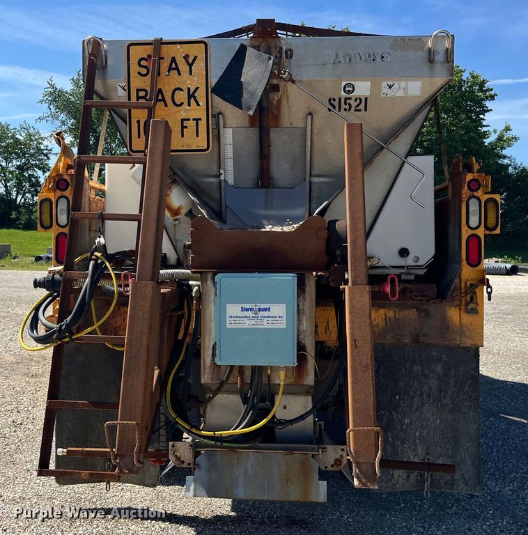 image for item EK8594 2006 International  7400 dump truck