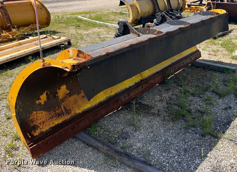 image for item EK8594 2006 International  7400 dump truck