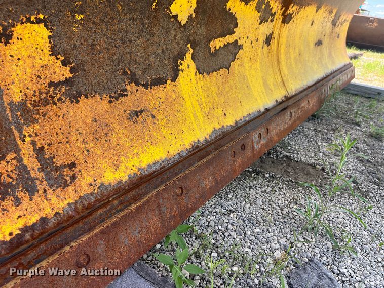 image for item EK8594 2006 International  7400 dump truck