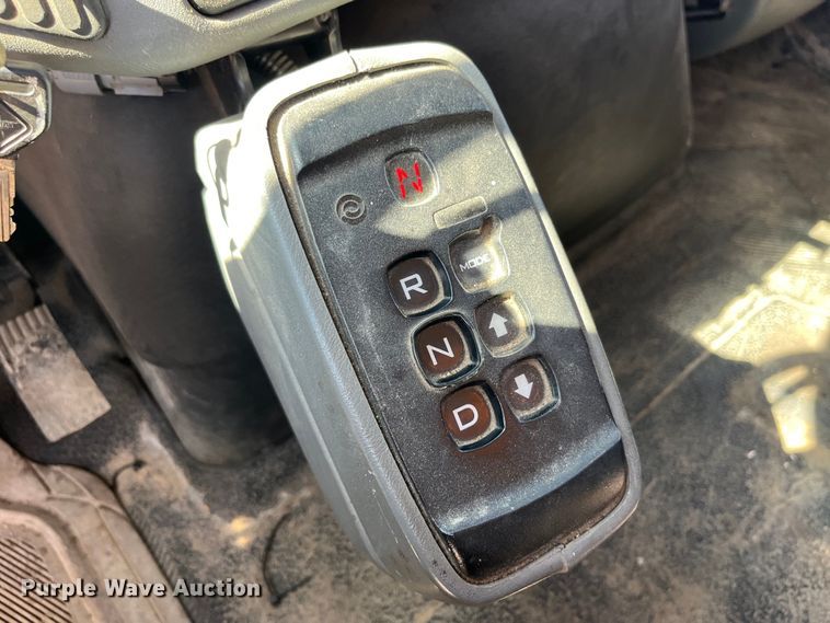 image for item EK8594 2006 International  7400 dump truck