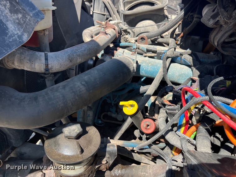 image for item EK8594 2006 International  7400 dump truck