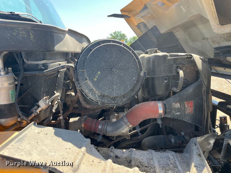 image for item EK8594 2006 International  7400 dump truck