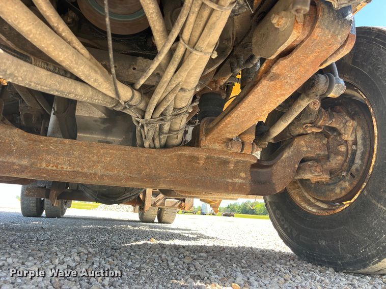 image for item EK8594 2006 International  7400 dump truck