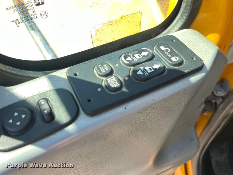 image for item EK8595 2005 International  7400 dump truck