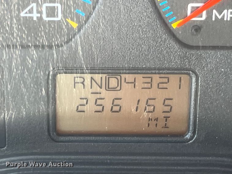 image for item EK8595 2005 International  7400 dump truck