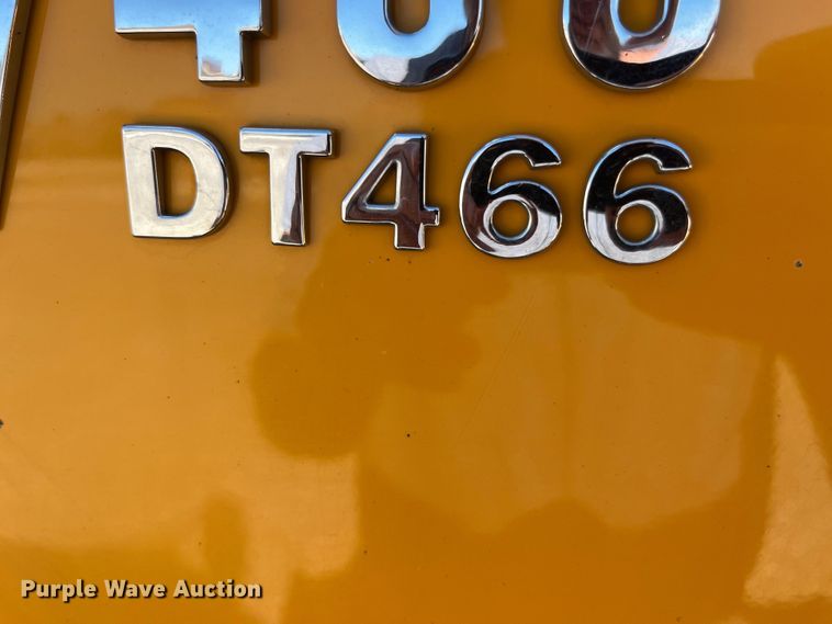 image for item EK8595 2005 International  7400 dump truck