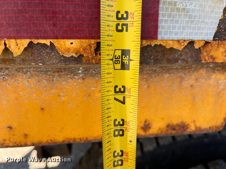 image for item EK8596 2006 International  7500 dump truck