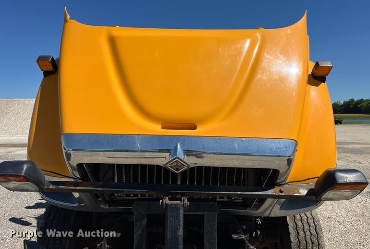 image for item EK8596 2006 International  7500 dump truck