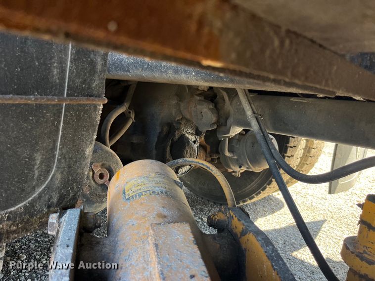 image for item EK8596 2006 International  7500 dump truck