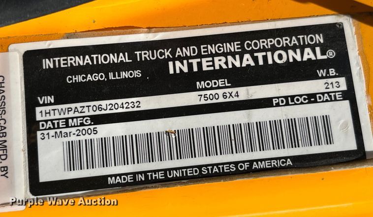 image for item EK8596 2006 International  7500 dump truck