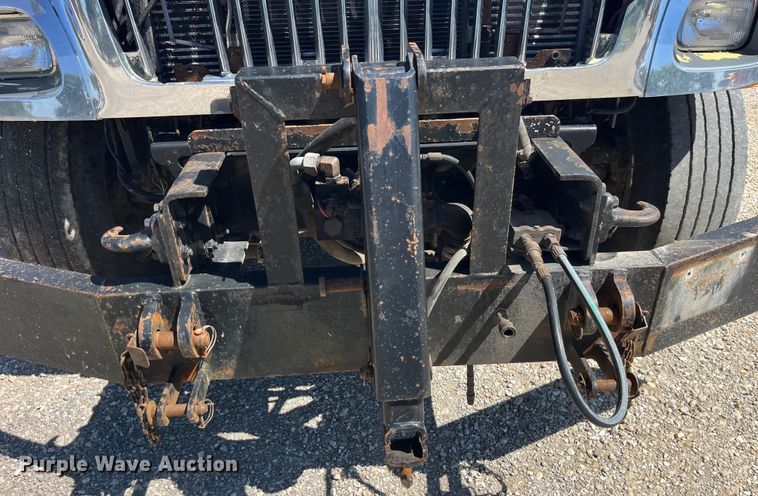 image for item EK8597 2006 International  7400 dump truck