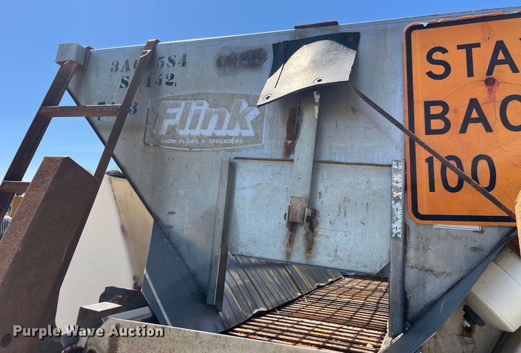 image for item EK8597 2006 International  7400 dump truck