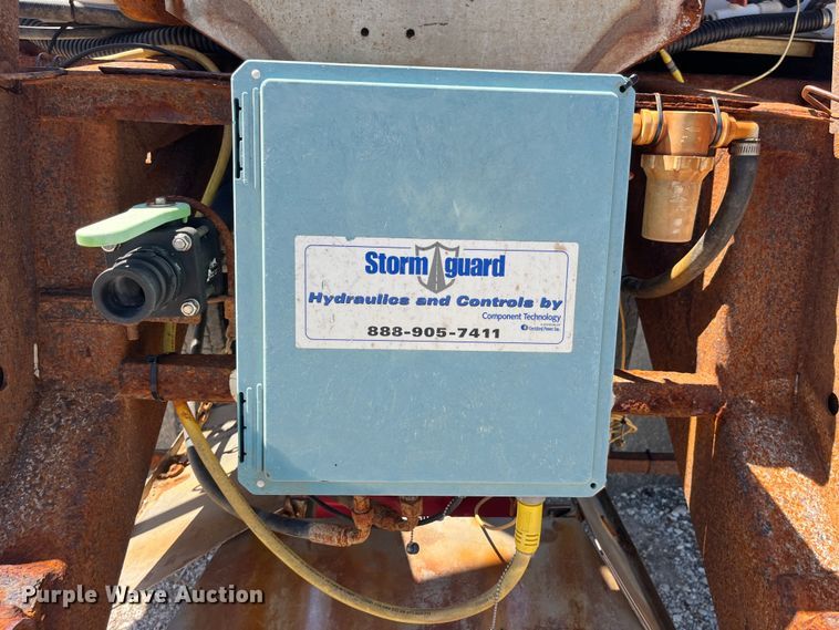 image for item EK8597 2006 International  7400 dump truck