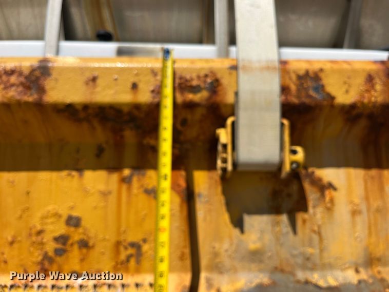 image for item EK8597 2006 International  7400 dump truck