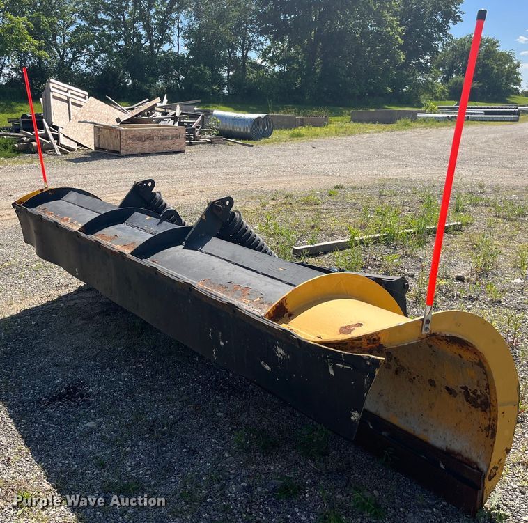 image for item EK8597 2006 International  7400 dump truck