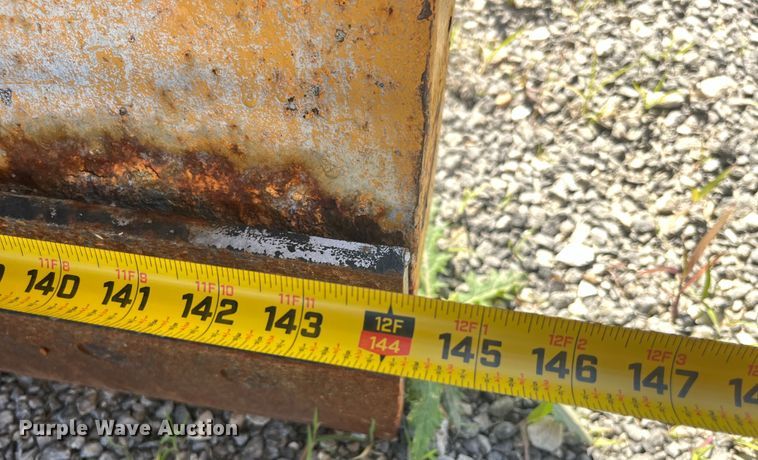 image for item EK8597 2006 International  7400 dump truck