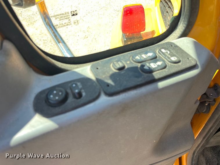 image for item EK8597 2006 International  7400 dump truck