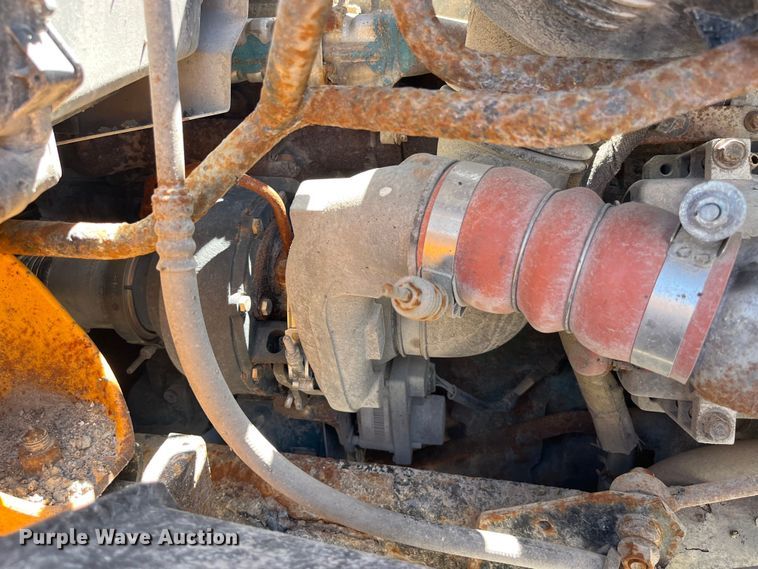 image for item EK8597 2006 International  7400 dump truck