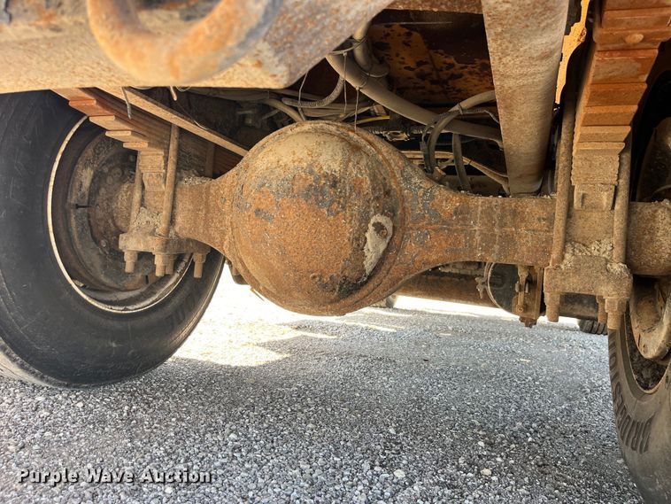 image for item EK8597 2006 International  7400 dump truck