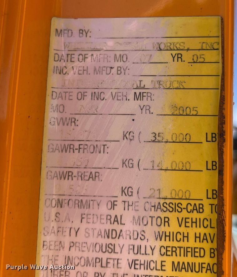 image for item EK8597 2006 International  7400 dump truck