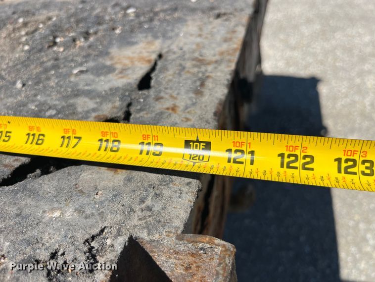 image for item EK8598 2005 International  7400 dump flatbed truck