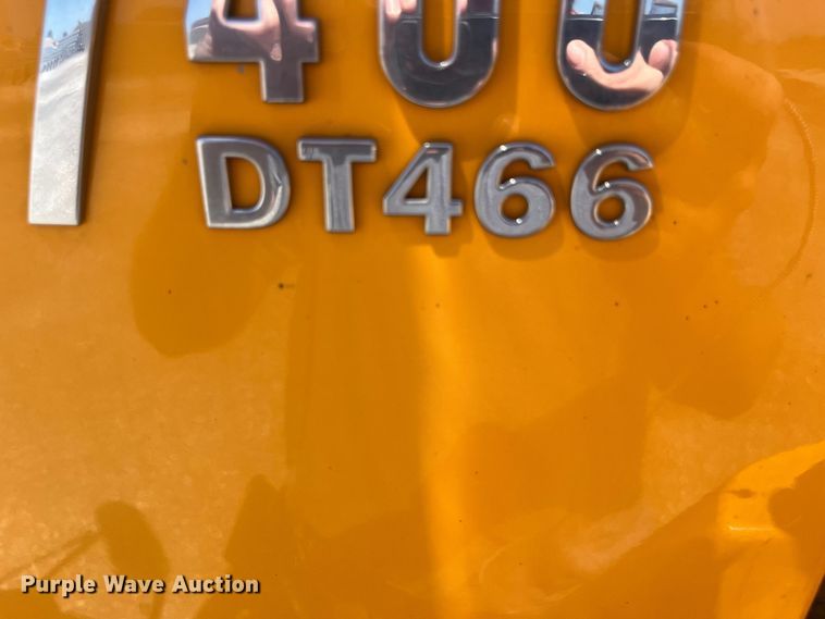 image for item EK8598 2005 International  7400 dump flatbed truck