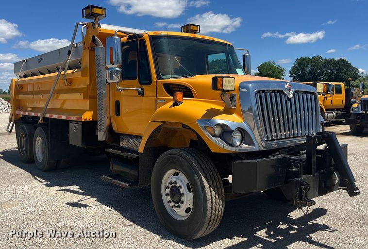 image for item EK8599 2011 International  7500 dump truck