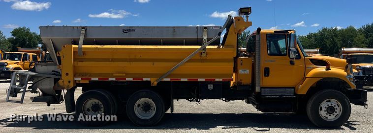 image for item EK8599 2011 International  7500 dump truck