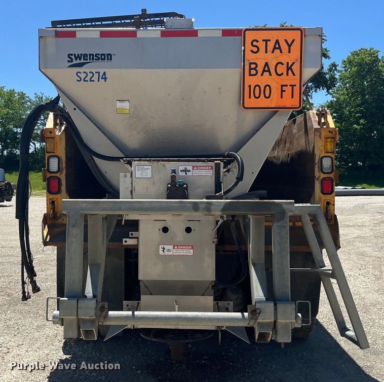 image for item EK8599 2011 International  7500 dump truck