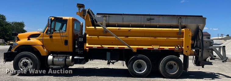 image for item EK8599 2011 International  7500 dump truck