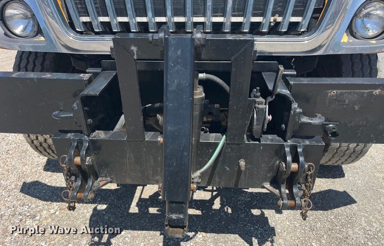 image for item EK8599 2011 International  7500 dump truck