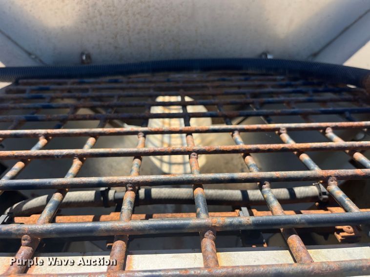 image for item EK8599 2011 International  7500 dump truck