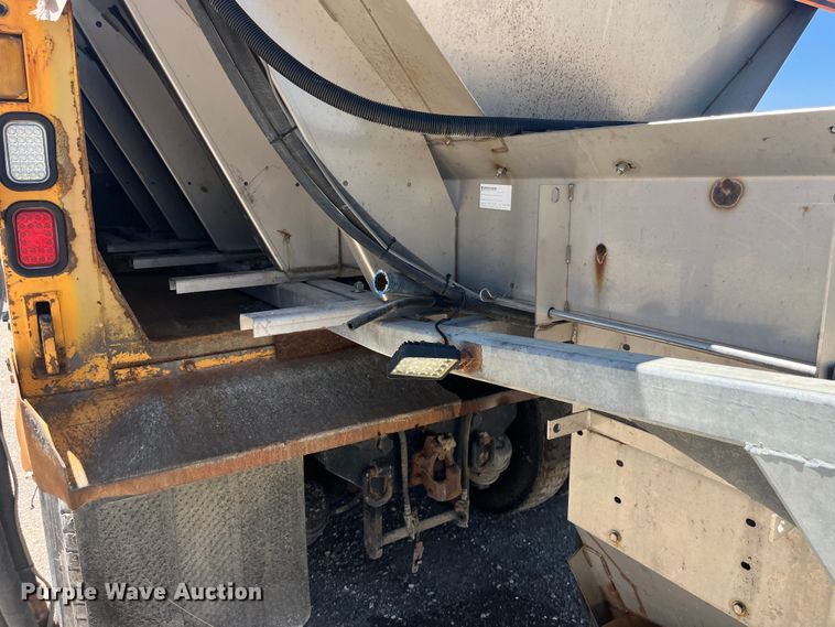 image for item EK8599 2011 International  7500 dump truck