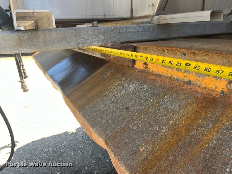 image for item EK8599 2011 International  7500 dump truck