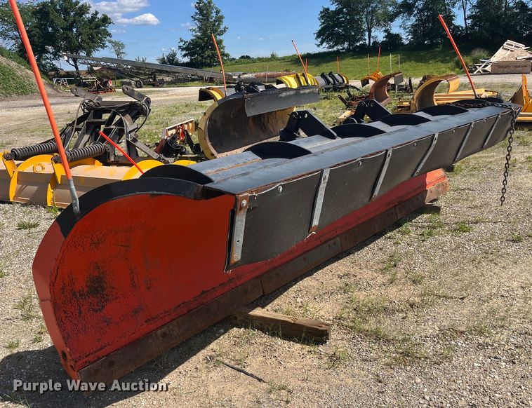 image for item EK8599 2011 International  7500 dump truck